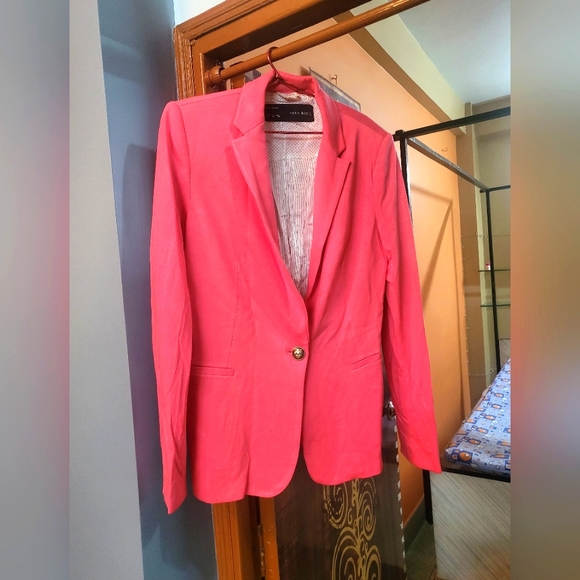 Zara Jackets & Blazers - Zara pink blazer